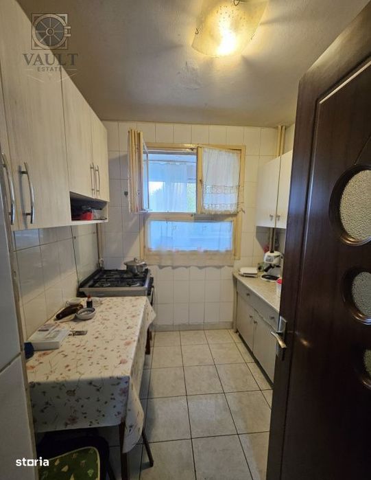 3 Camere-DECOMANDAT-Bloc Anvelopat-Bulevardul Chisinau — fotografia 3