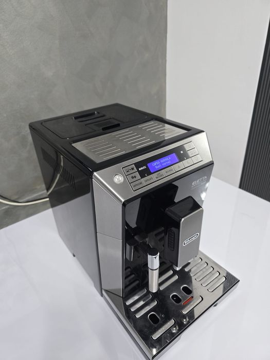 Aparat cafea expresor espressor Delonghi IMPECABIL