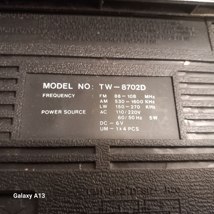 Radiouri vechi unele sunt functionale