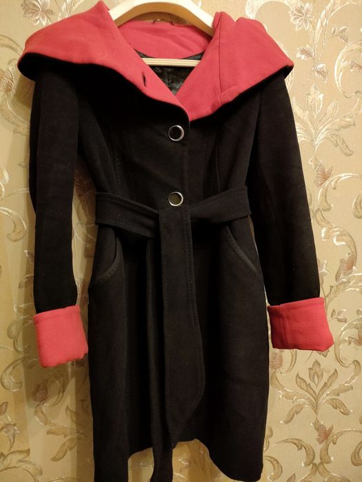 Продам кашемированное пальто .