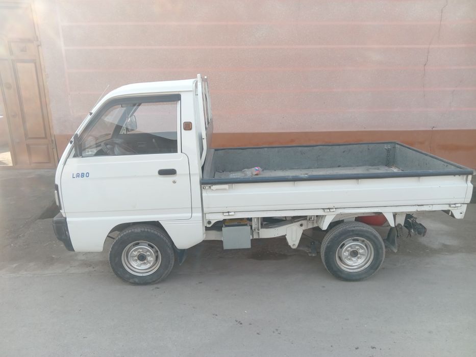 Labo xizmati butun Asaka boylab