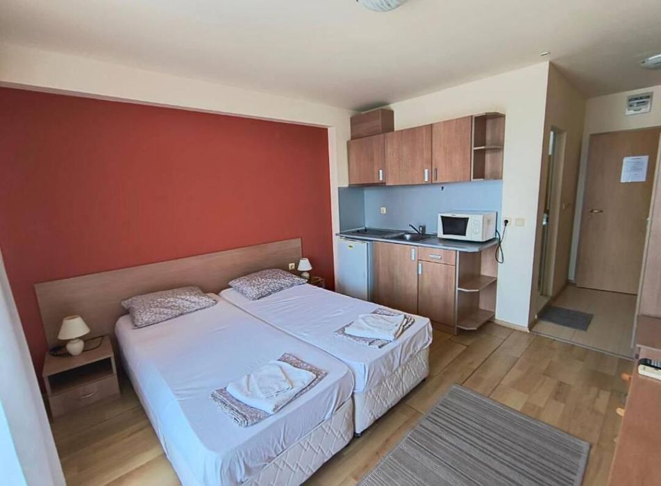 Продава се Едностаен апартамент в к.к. Слънчев бряг - 33 кв.м за 1637 €/кв.м - Снимка #1