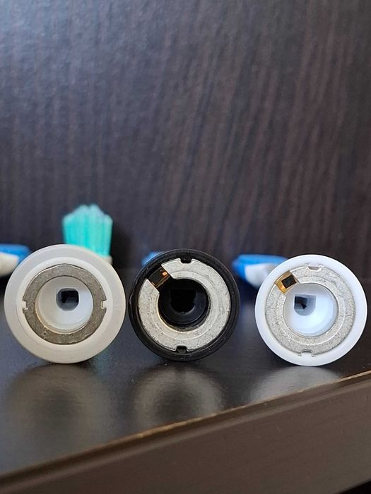 Накрайници/Детски Резервни глави за ел. четка за зъби Philips Sonicare, и накрайник за ПОЧИСТВАНЕ на ЕЗИКА Philips Sonicare TongueCare+ Т1