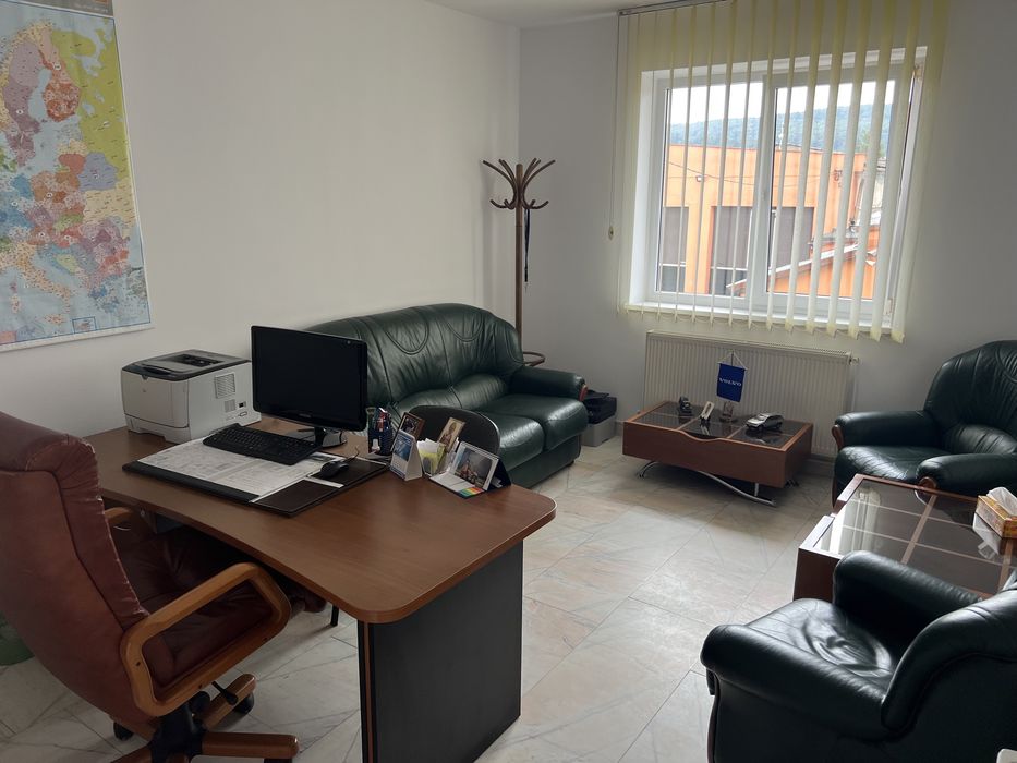 Inchiriere 10 Birouri Mobilate-Utilate - Fagaras Central