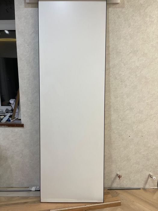 Продаю двери новые с дефектом