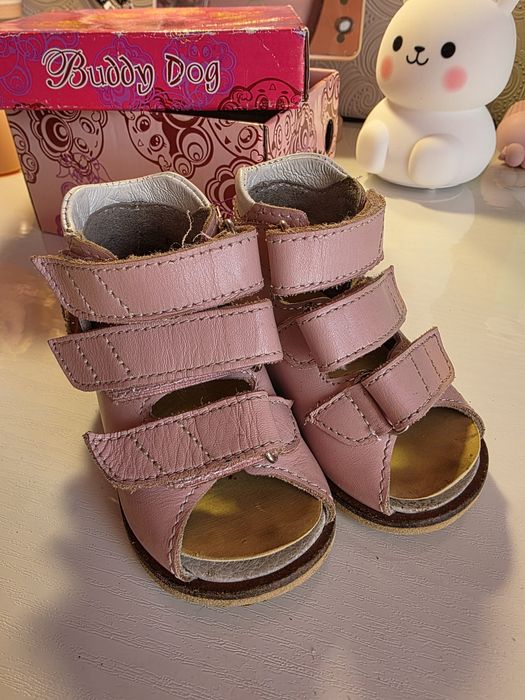 Ортопедические сандали для девочки