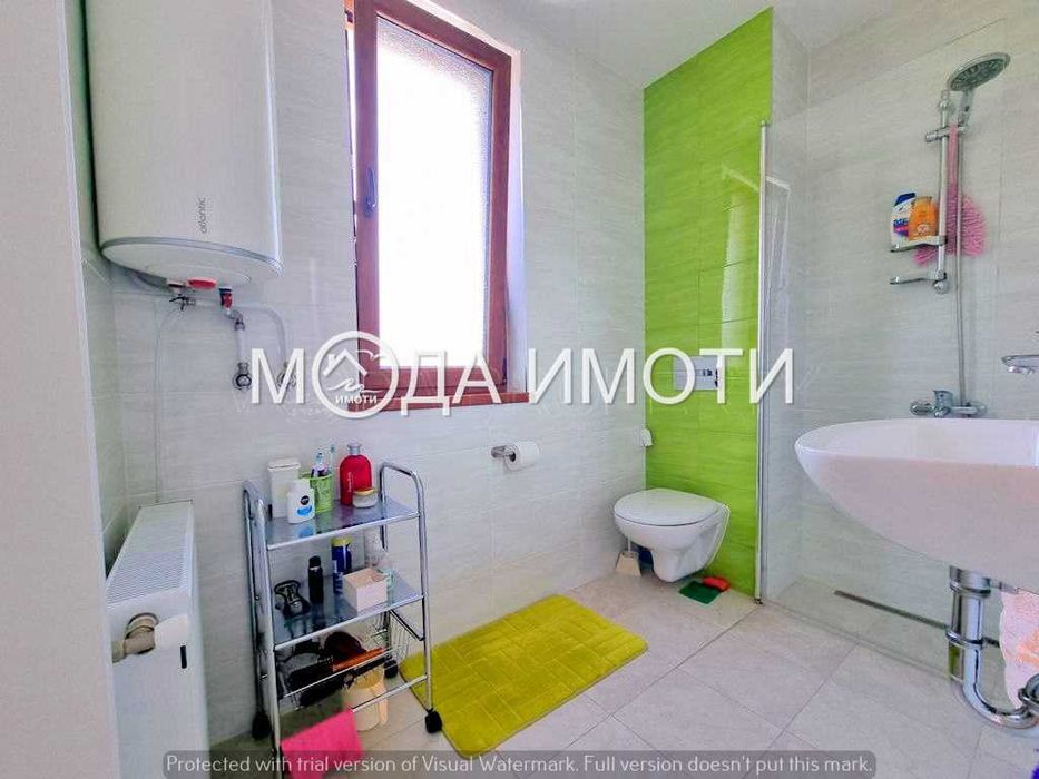 Къща в с. Горица, със голям двор, гараж и мазе!