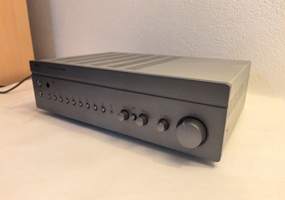 Amplificator NAD C355 BEE statie