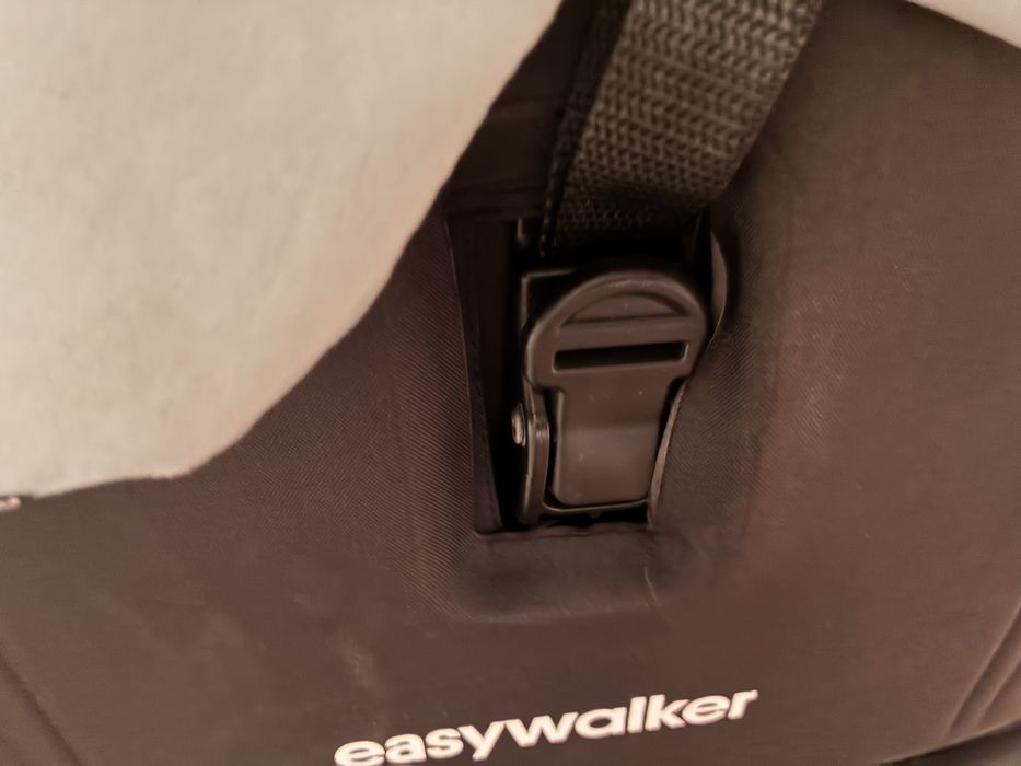 Прогулочная коляска Easywalker Miley