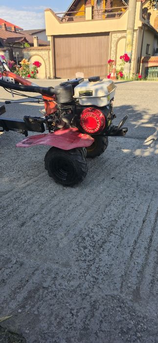 Motocultor cu remorca