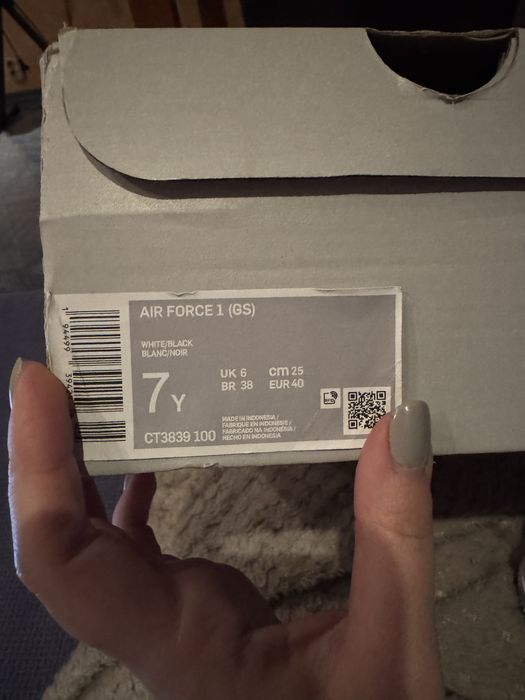 Nike Air force 1 ‘07 номер 40 бели чисто нови