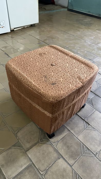 Пуфики 2шт для дома