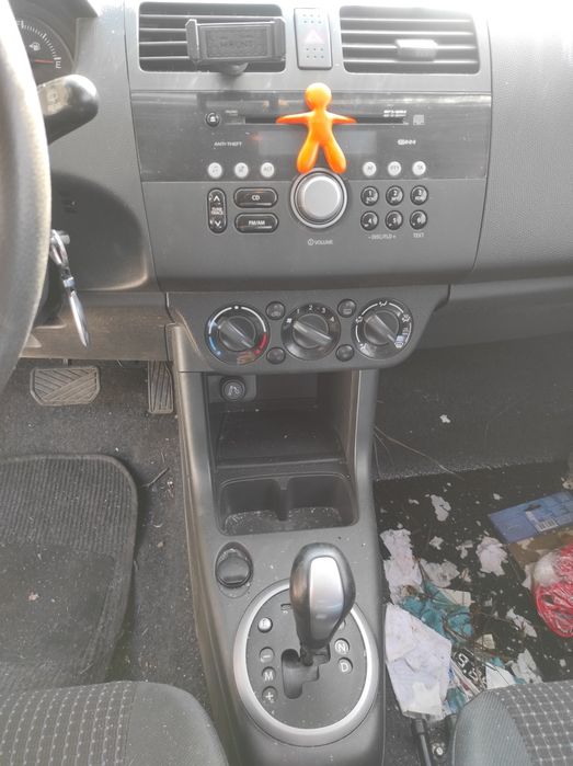 Продавам на части SUZUKI SWIFT 1.3 i 2007г.