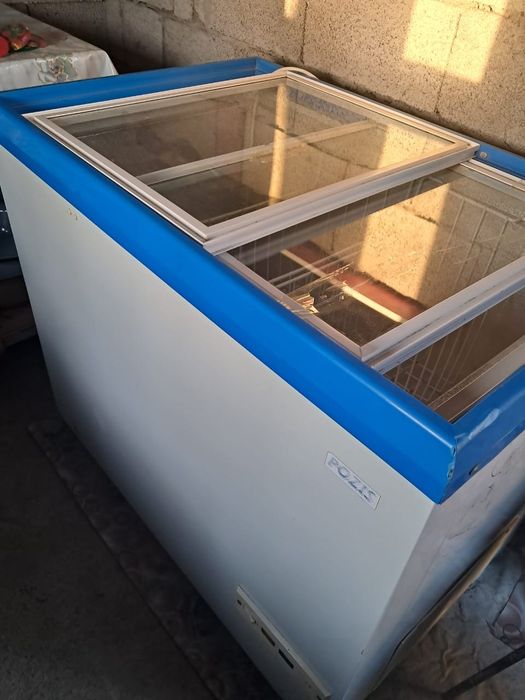 Морозильник продам