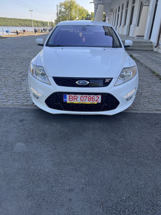 Ford  Mondeo     2.2    ST
