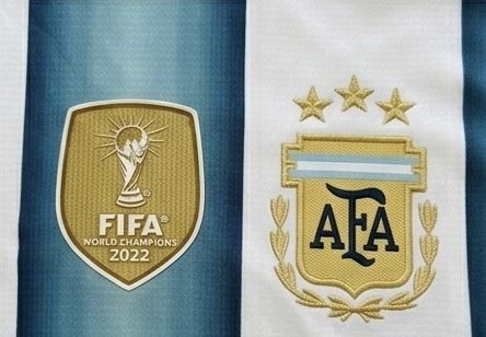 Футболна тениска Аржентина (adidas) – Размер M – НОВА