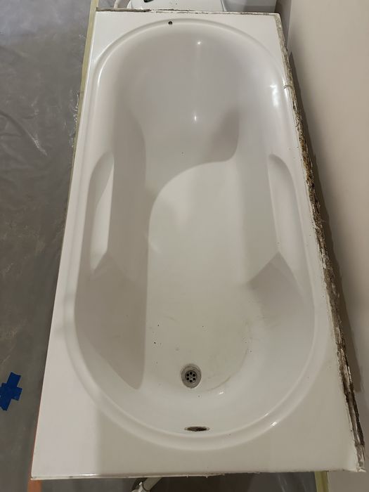 Продам ванну б/у