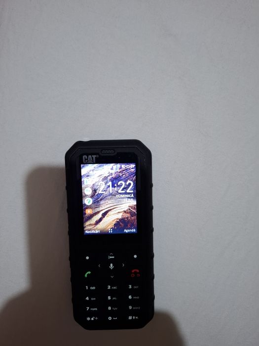 Telefon CAT  B35