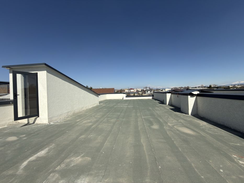 Продажа коттеджей на Циолковской 3,2 сотки 4 этажа бассейн летний двор