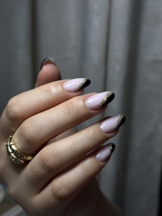 Маникюр за 5500 тенге