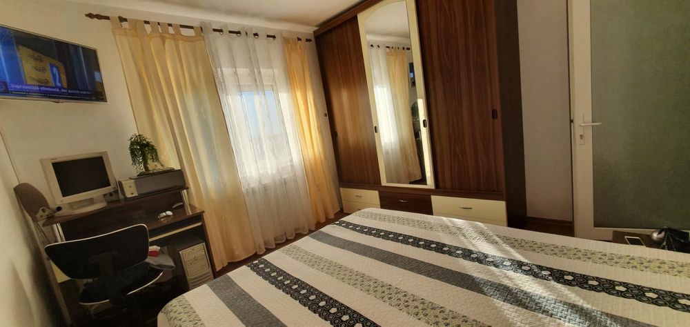 Proprietar, ofer spre închiriere apartament mobilat - 2 camere - Năvodari