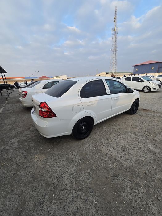 Нексия 3 сатлады таиын машын