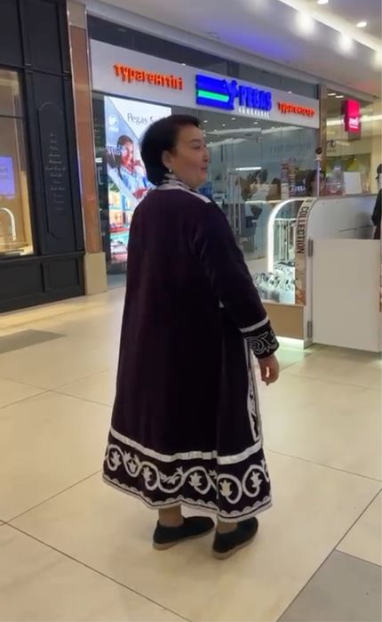 Шапан исторический женский