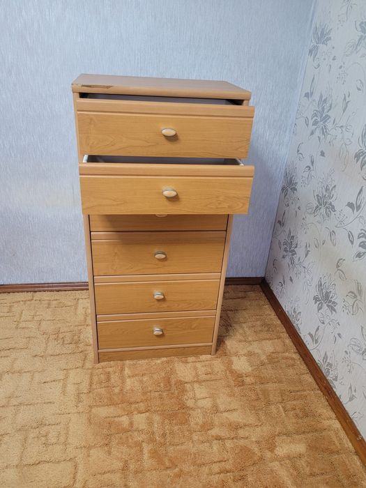 Продам шкаф стенку