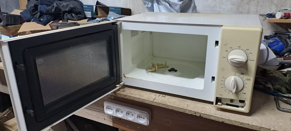 Микроволновка "Samsung" на запчасти