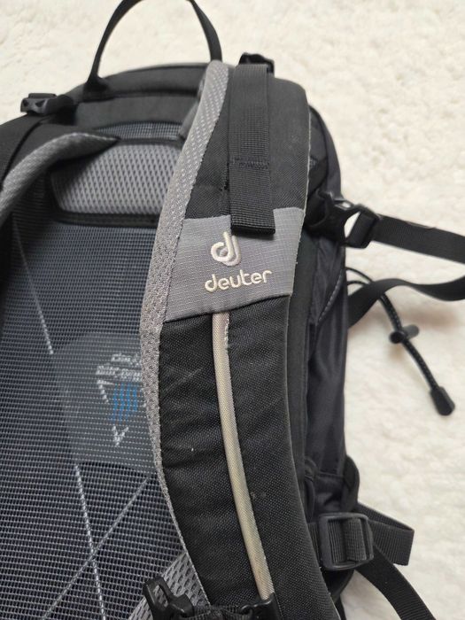 Rucsac drumetii DEUTER Futura 22