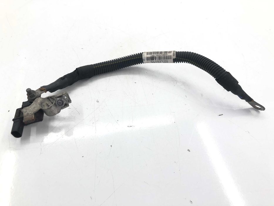 Кабел с клема от Opel insignia b sport tourer z18 2018г