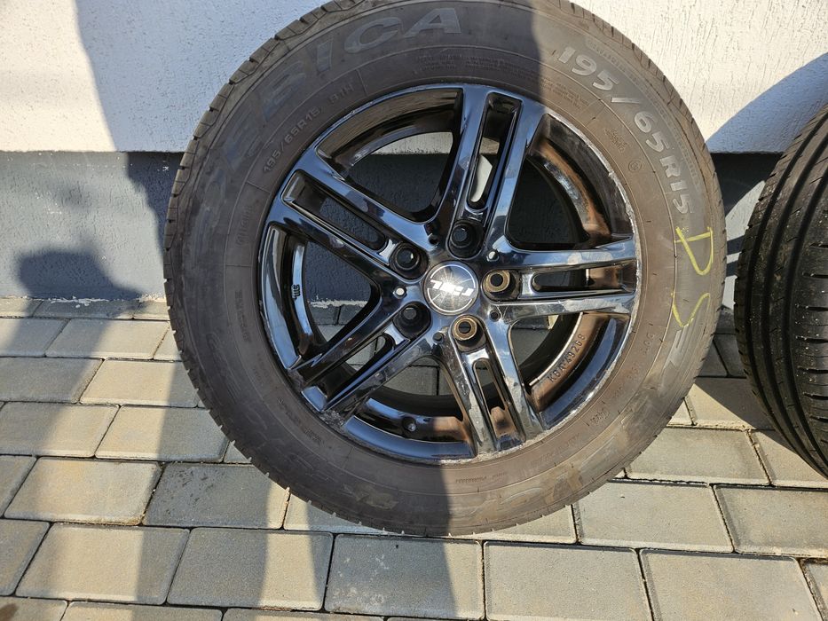 Set Roti Vara jante aliaj 5x112 cauciucuri 195/65 R15