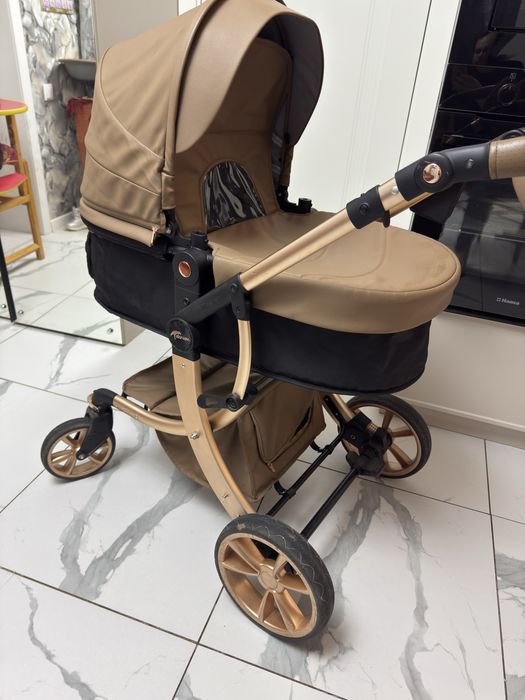 Продам коляску в хорошем состоянии