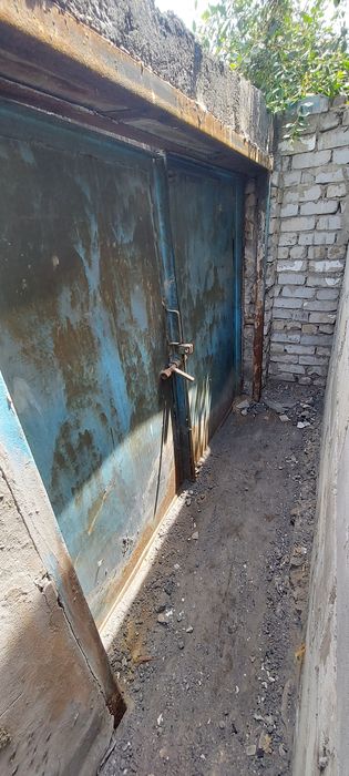 Ворота гаражные 220 на 180