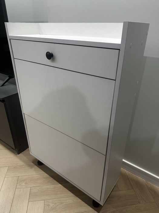 Компактная обувница