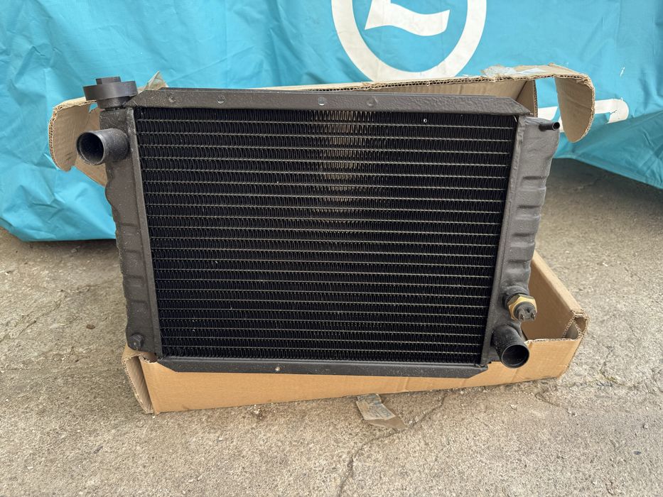Vand radiator apa dacia 1300/original (nou)