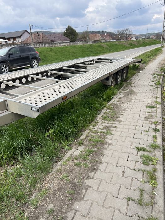 De vanzare platforma auto 3,5T/8,5m