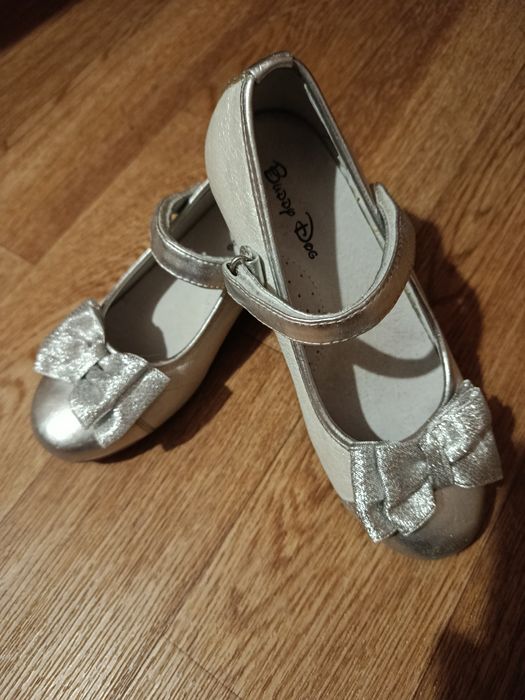 Туфли  для  девочки