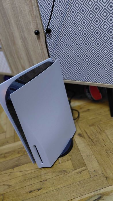 PS5 +Видео игри с един джойстик