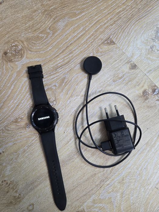 Продам часы Samsung Galaxy Watch 4