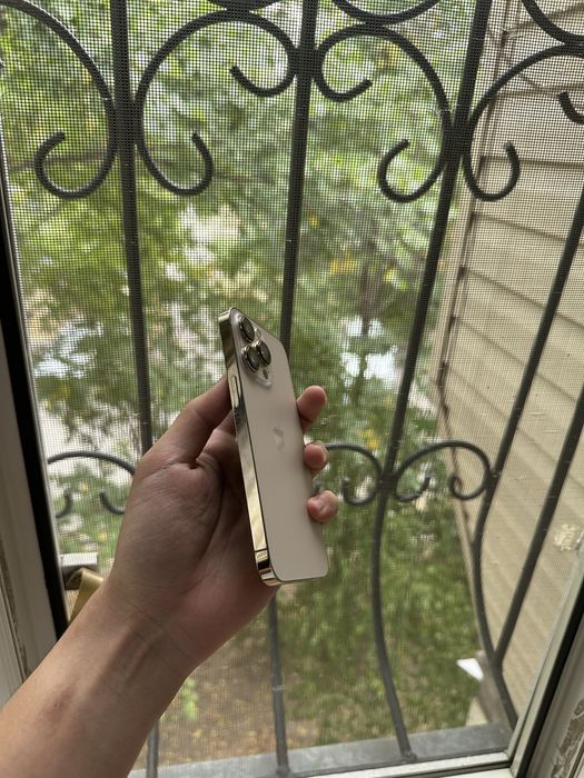 Продаю iPhone 13 Pro в отличном состояние