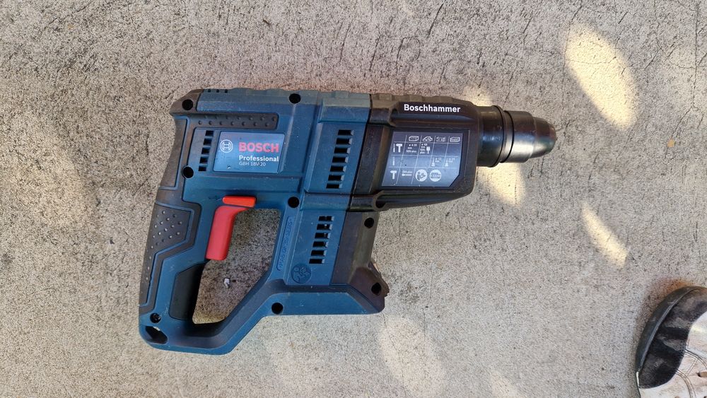 Rotopercutor bosch profesional.