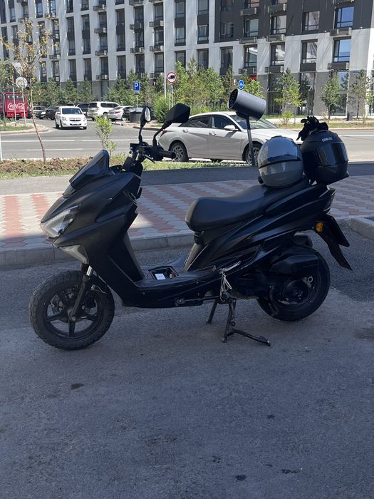 продам мопед maxi lia 150