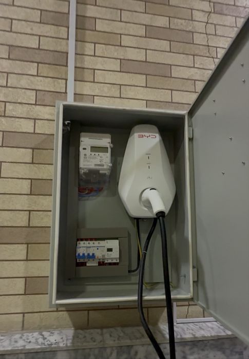 Zaryadka ustanofka montaj