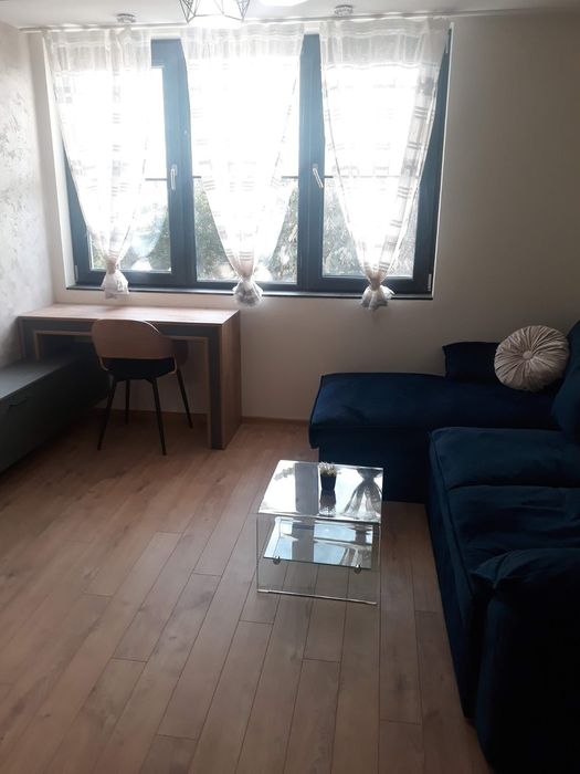 Дава се под наем Двустаен апартамент в Пловдив, Младежки Хълм - 70 кв.м за 612 € - Снимка #3