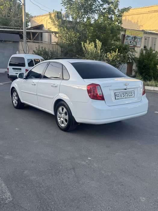 Gentra 2019 yil 3 poz Kraska Toza