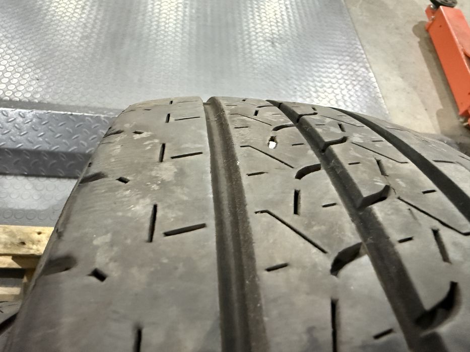 4бр. Отлични Товарни Гуми 215/70R/15C -BRIDGESTONE-DOT:0117- 8.3м+6.1м