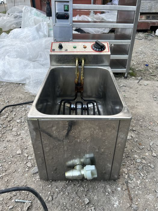 Фритюрница б/у в хорошем состоянии