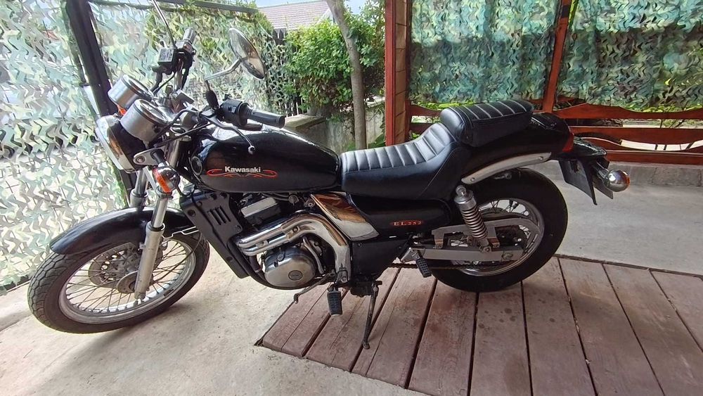 Kawasaki Eliminator 250