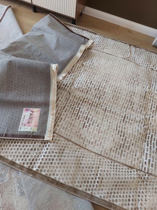 Продам абсолютно новые ковры